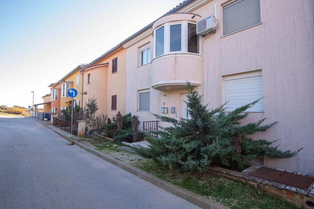 Apartment Stela ميدولين المظهر الخارجي الصورة
